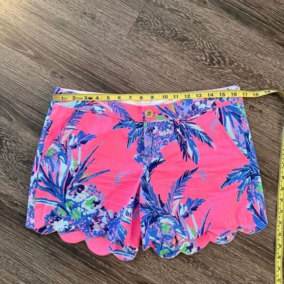 Lilly Pulitzer Shorts in Out On A Limb - Picture 4 of 6